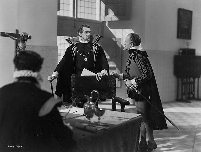 Kuningatar Elisabeth - Kuvat elokuvasta - Raymond Massey