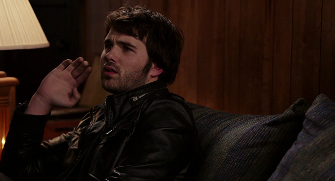 Zombeavers - Photos - Hutch Dano