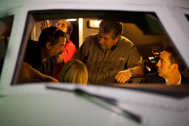 Left Behind - Dreharbeiten - Paul Lalonde, Vic Armstrong, Nicolas Cage