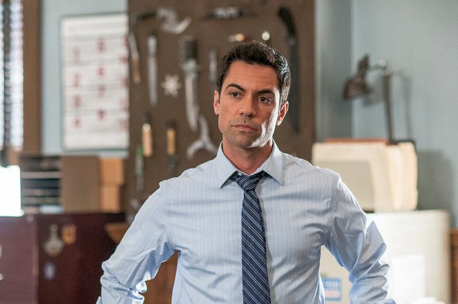 Chicago Police Department - Chicago, New York Crossover - Film - Danny Pino
