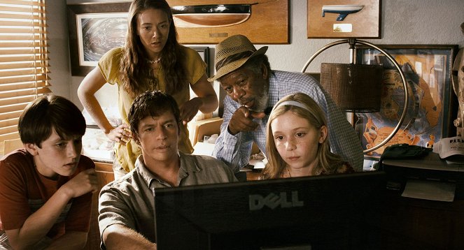 Můj přítel delfín - Z filmu - Nathan Gamble, Harry Connick, Jr., Austin Highsmith, Morgan Freeman, Cozi Zuehlsdorff