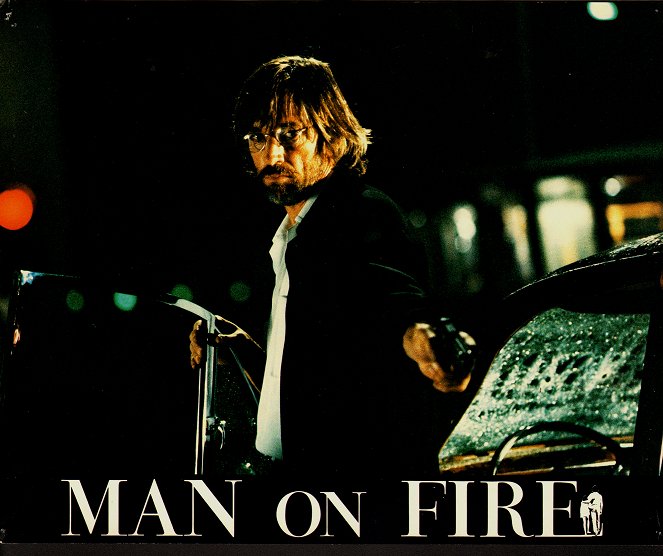 Człowiek w ogniu - Lobby karty