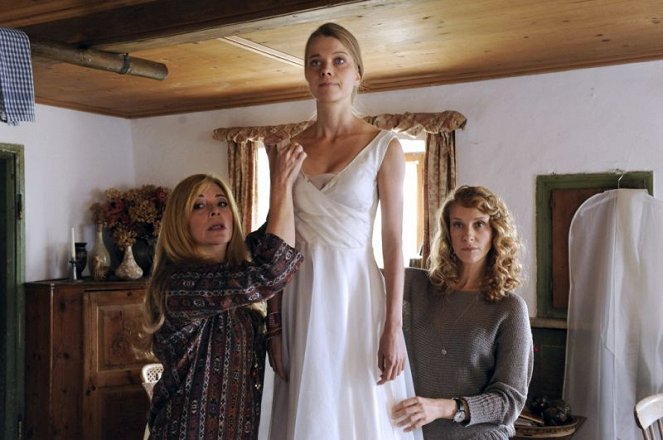 Die Hochzeit meiner Schwester - De la película - Olivia Pascal, Henrike von Kuick, Chiara Schoras