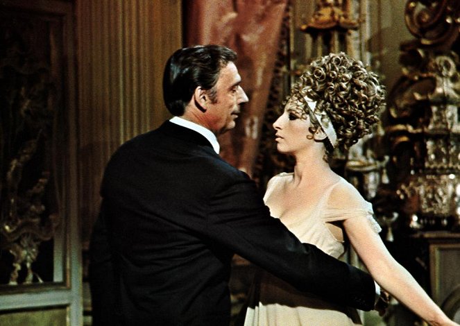 On a Clear Day You Can See Forever - Z filmu - Yves Montand, Barbra Streisand
