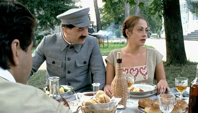 Žena Stalina - Van film - Duta Skhirtladze