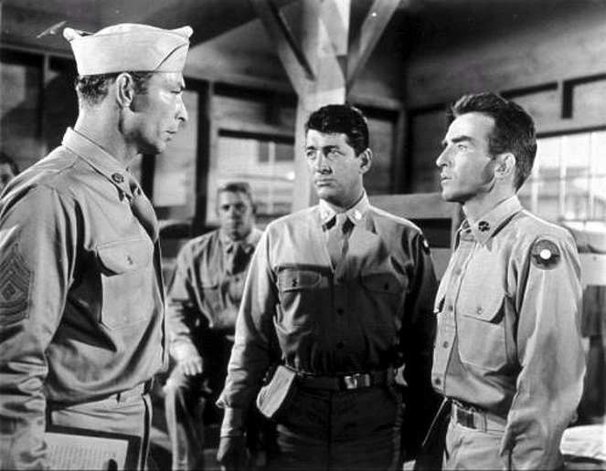 The Young Lions - Do filme - Dean Martin, Montgomery Clift