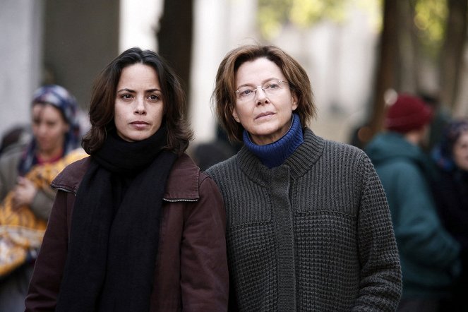 The Search - Photos - Bérénice Bejo, Annette Bening