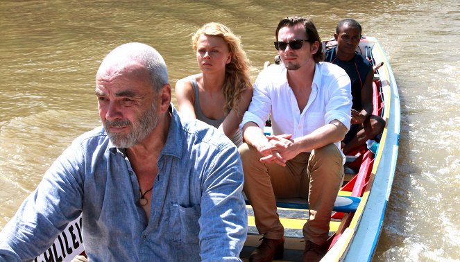 Fluss des Lebens - Verloren am Amazonas - De la película - Walter Kreye, Isabell Gerschke, Felix Klare