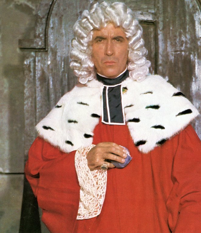The Bloody Judge - Photos - Christopher Lee