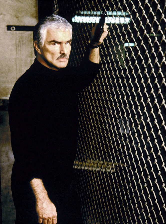 Hard Time: Hostage Hotel - Promoción - Burt Reynolds