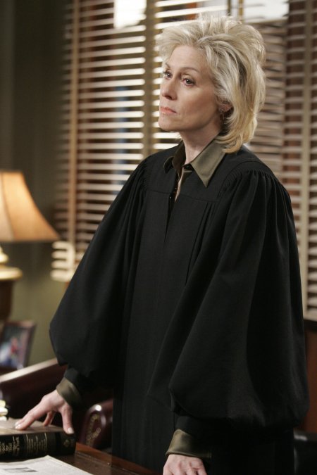 Law & Order: Special Victims Unit - Screwed - Photos - Judith Light