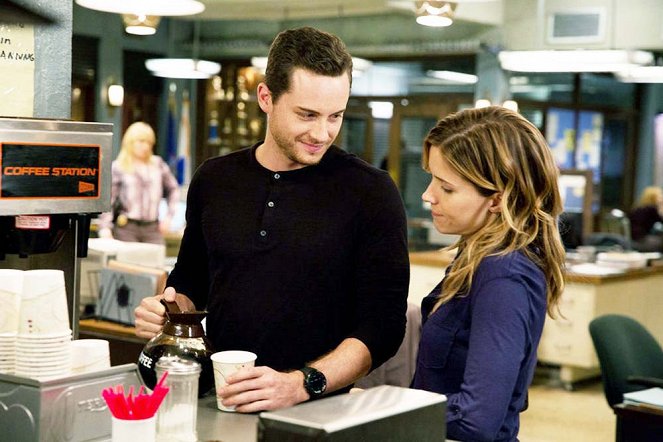 Law & Order: Special Victims Unit - Chicago Crossover - Photos - Jesse Lee Soffer, Sophia Bush
