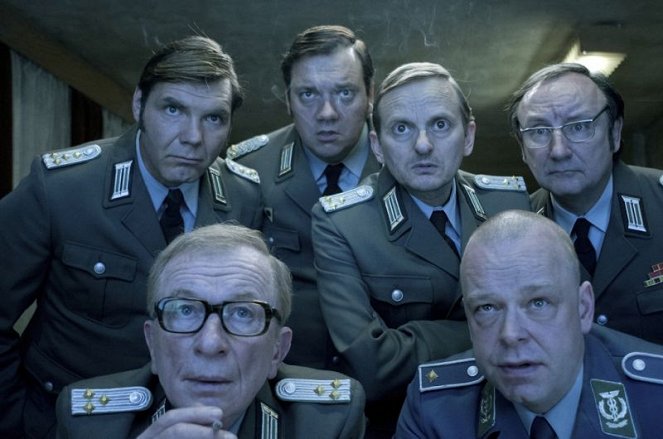 Bornholmer Straße - Z filmu - Max Hopp, Hermann Beyer, Charly Hübner, Milan Peschel, Robert Gallinowski, Rainer Bock