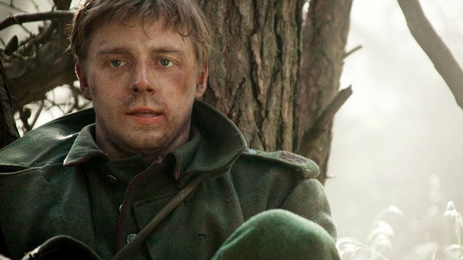 The Passing Bells - Do filme - Jack Lowden