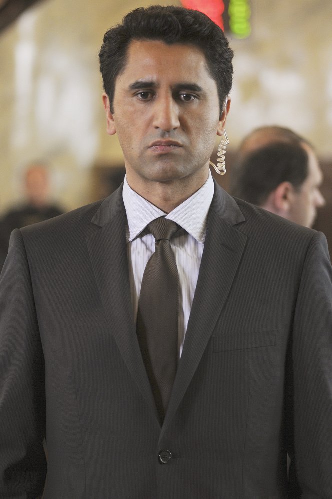 Missing - Photos - Cliff Curtis