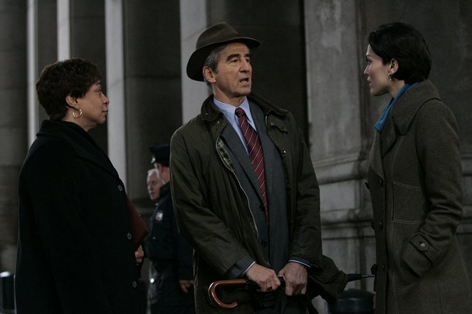 Law & Order - Season 17 - Corner Office - Photos - Sam Waterston