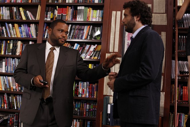 Law & Order - Season 20 - Memo from the Dark Side - Photos - Anthony Anderson, Jeremy Sisto