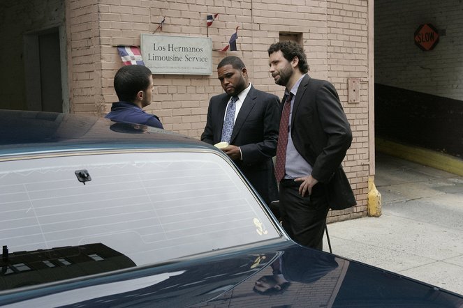 Law & Order - Just a Girl in the World - Photos - Anthony Anderson, Jeremy Sisto