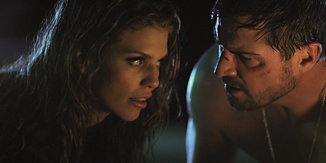 Gutshot Straight - Do filme - AnnaLynne McCord, George Eads