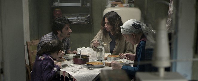 Zerre - Kuvat elokuvasta - Remzi Pamukçu, Jale Arıkan, Rüçhan Çalışkur