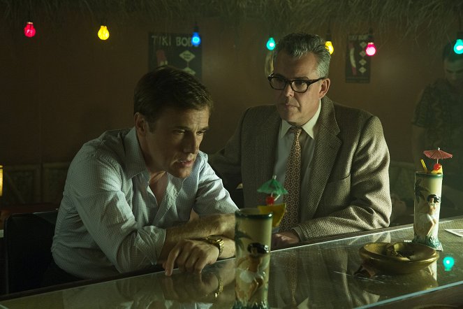 Big Eyes - Filmfotos - Christoph Waltz, Danny Huston