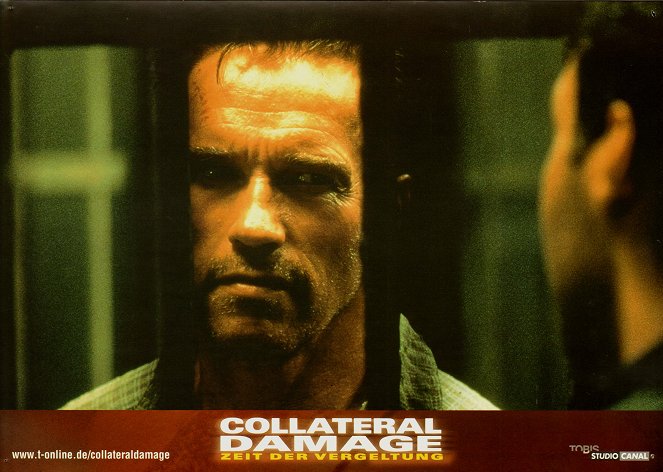 Sivulliset uhrit - Mainoskuvat - Arnold Schwarzenegger