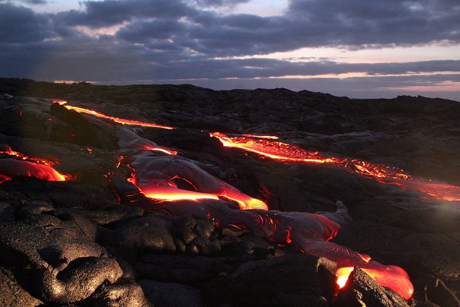 Země lávy: V havajské ohnivé linii - Z filmu