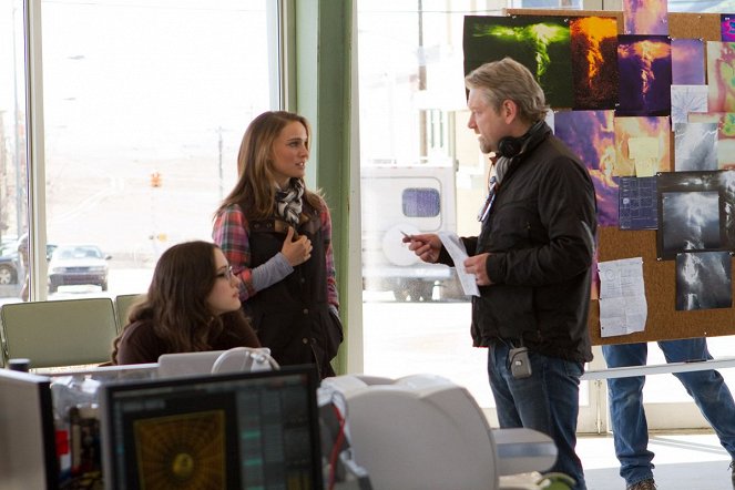 Thor - Z natáčení - Kat Dennings, Natalie Portman, Kenneth Branagh