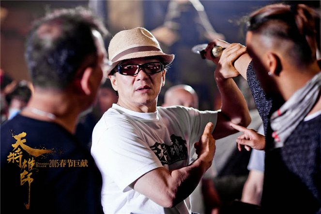Tchien ťiang siung š' - Tournage - Jackie Chan