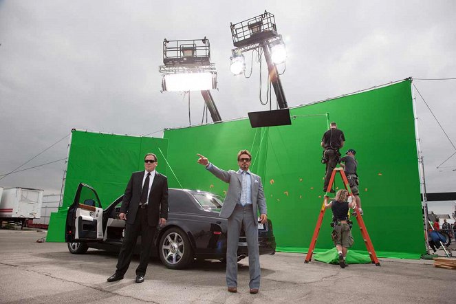 Homem de Ferro 2 - De filmagens - Jon Favreau, Robert Downey Jr.