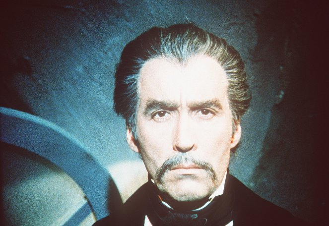 Verenhimoinen Dracula - Kuvat elokuvasta - Christopher Lee