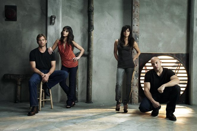 Fast & Furious - Neues Modell. Originalteile. - Werbefoto - Paul Walker, Jordana Brewster, Michelle Rodriguez, Vin Diesel