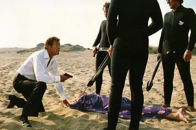 007 - Missão Ultra-Secreta - Do filme - Roger Moore