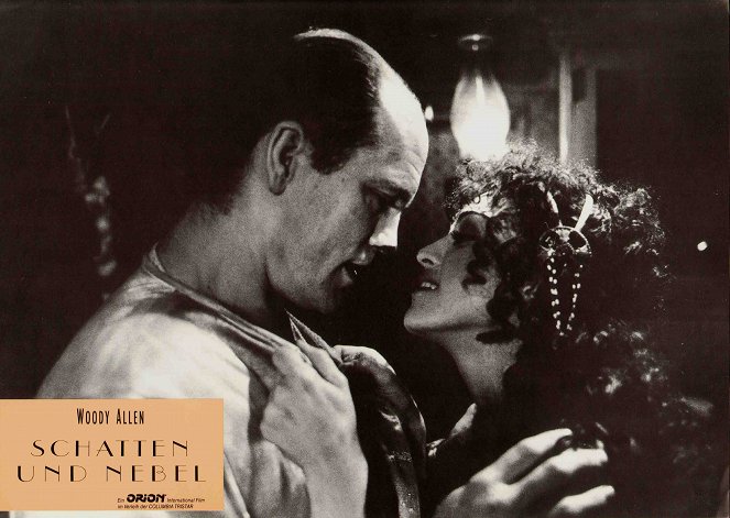 Sombras y niebla - Fotocromos - John Malkovich, Madonna