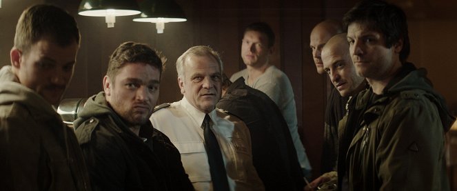 Wir waren Könige - Film - Ronald Zehrfeld, Bernhard Schütz, Simon Werner, Godehard Giese, Mišel Matičević