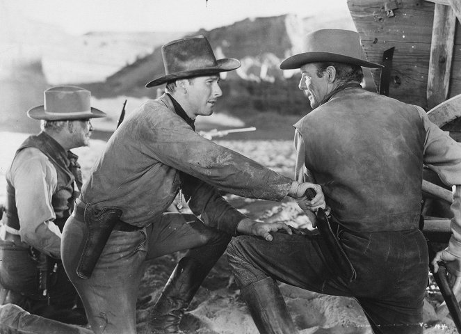 Goldschmuggel nach Virginia - Filmfotos - Errol Flynn, Randolph Scott