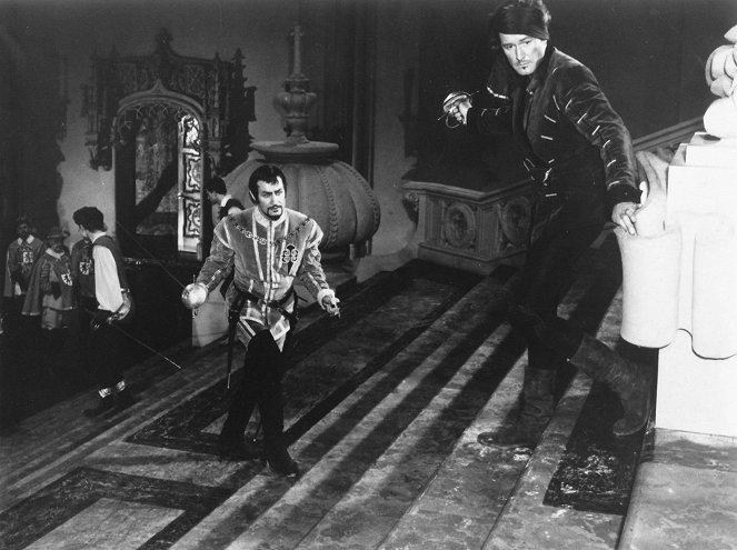 Don Juan kalandjai - Filmfotók - Robert Douglas, Errol Flynn