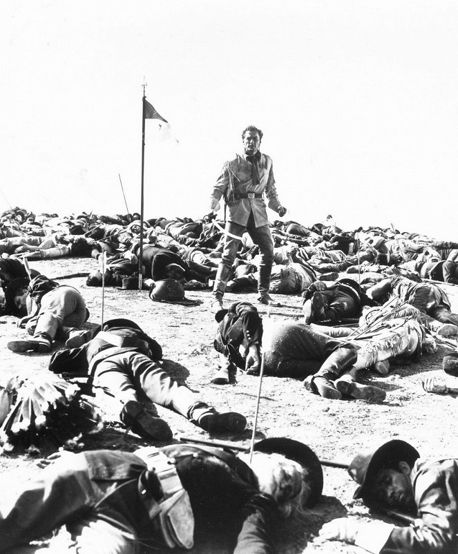 They Died with Their Boots On - Z filmu - Errol Flynn