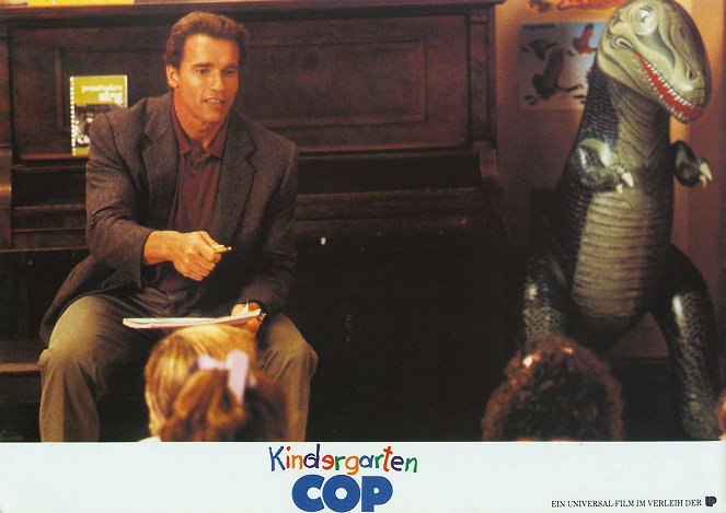 Un flic à la maternelle - Cartes de lobby - Arnold Schwarzenegger