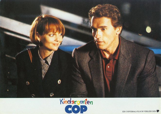 Kindergarten Cop - Lobbykarten - Pamela Reed, Arnold Schwarzenegger