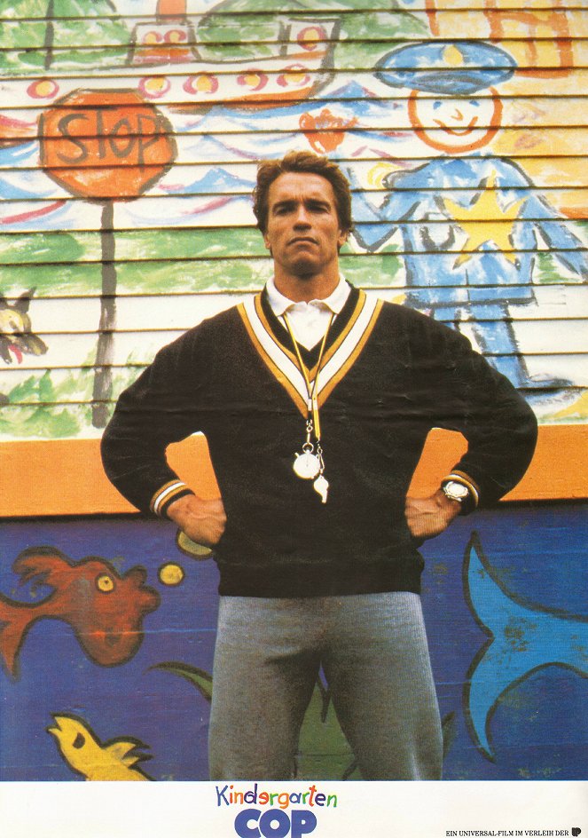 Um Polícia no Jardim-Escola - Cartões lobby - Arnold Schwarzenegger