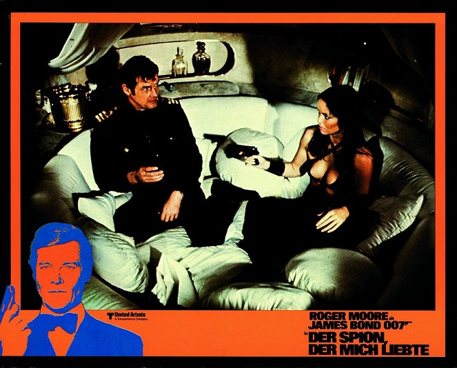 La espía que me amó - Fotocromos - Roger Moore, Barbara Bach