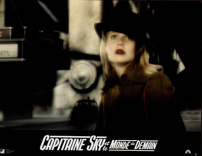 Sky Captain and the World of Tomorrow - Lobbykarten - Gwyneth Paltrow