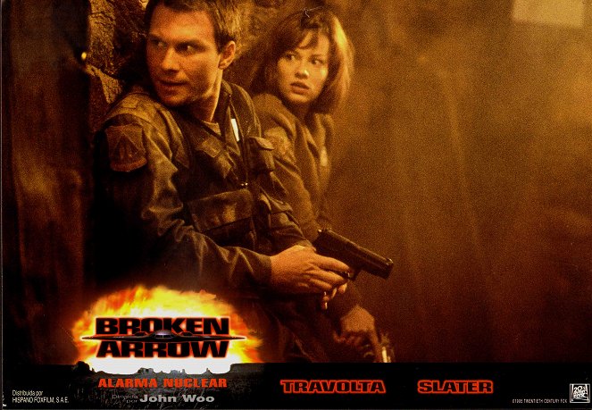 Broken Arrow - operaatio erämaassa - Mainoskuvat - Christian Slater, Samantha Mathis