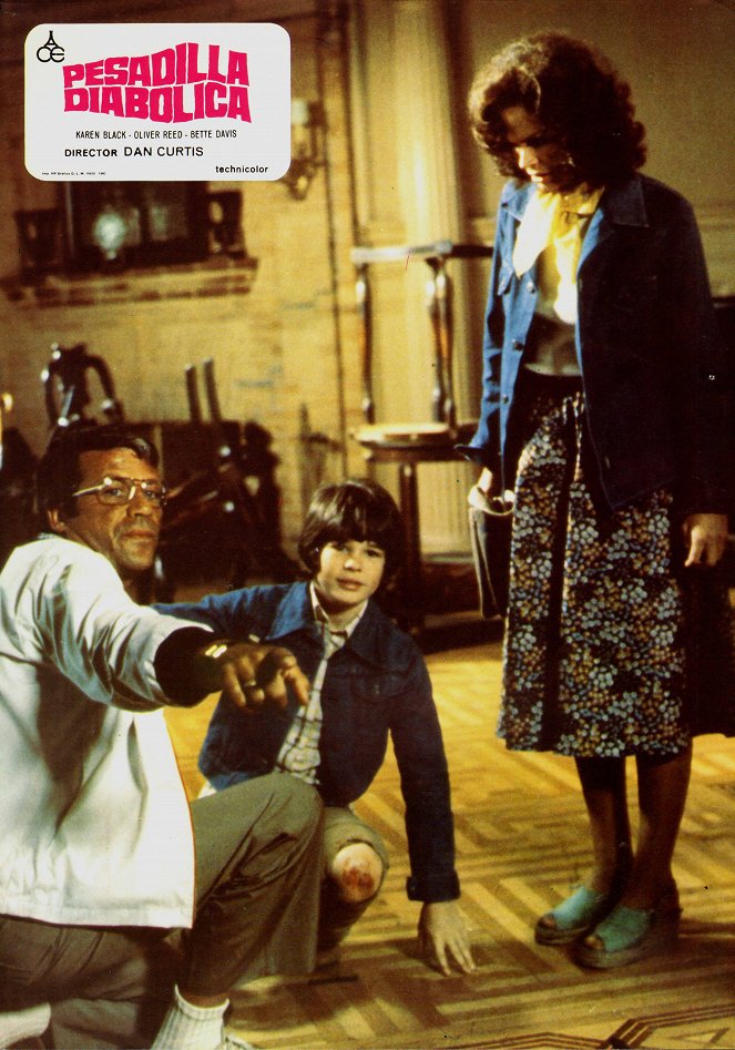 Burnt Offerings - Fotosky - Oliver Reed, Lee Montgomery, Karen Black