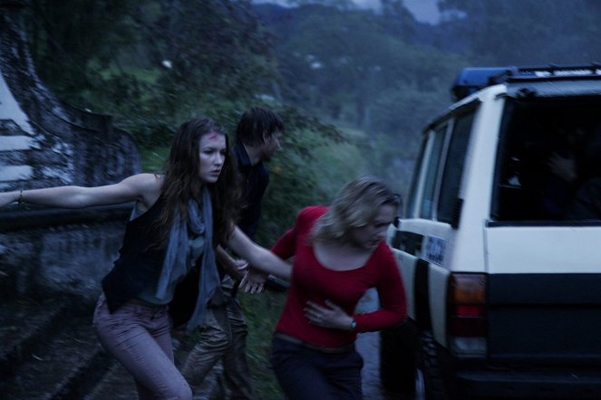 Gallows Hill - Verdammt in alle Ewigkeit - Filmfotos - Nathalia Ramos, Sophia Myles