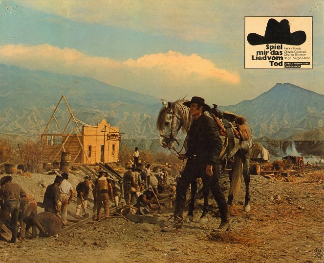 Once Upon a Time in the West - Lobby Cards - Henry Fonda