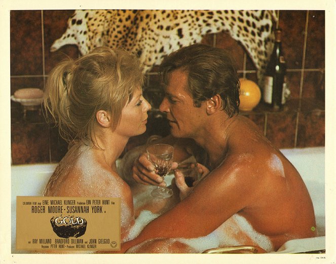 The Great Gold Conspiracy - Lobby Cards - Susannah York, Roger Moore