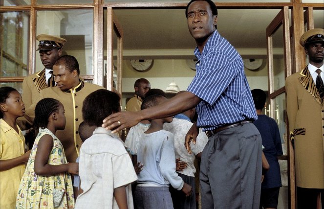 Hotel Rwanda - Van film - Desmond Dube, Don Cheadle