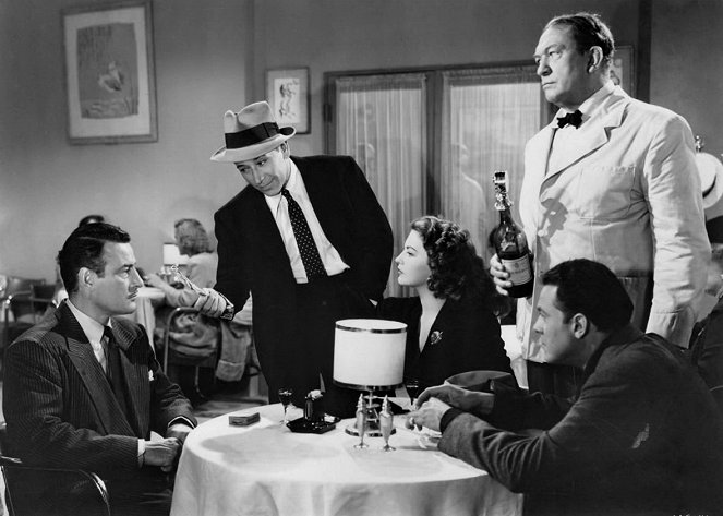 Whistle Stop - Filmfotók - Tom Conway, George Raft, Ava Gardner, Victor McLaglen